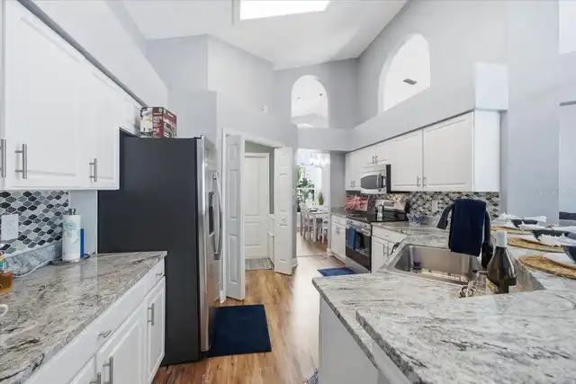 Listing Photo 18