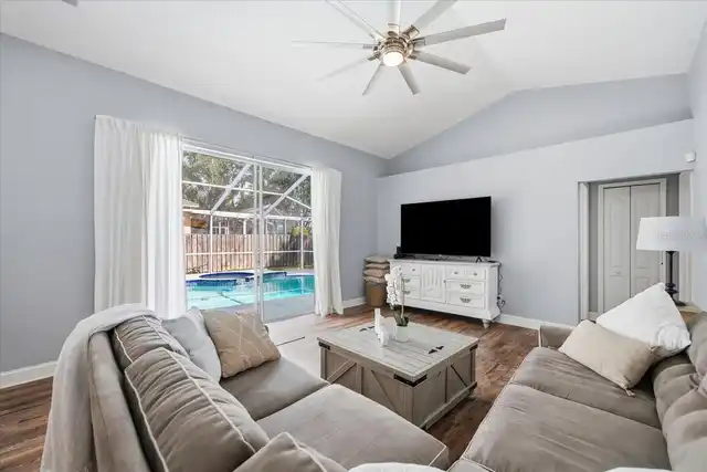Listing Photo 28