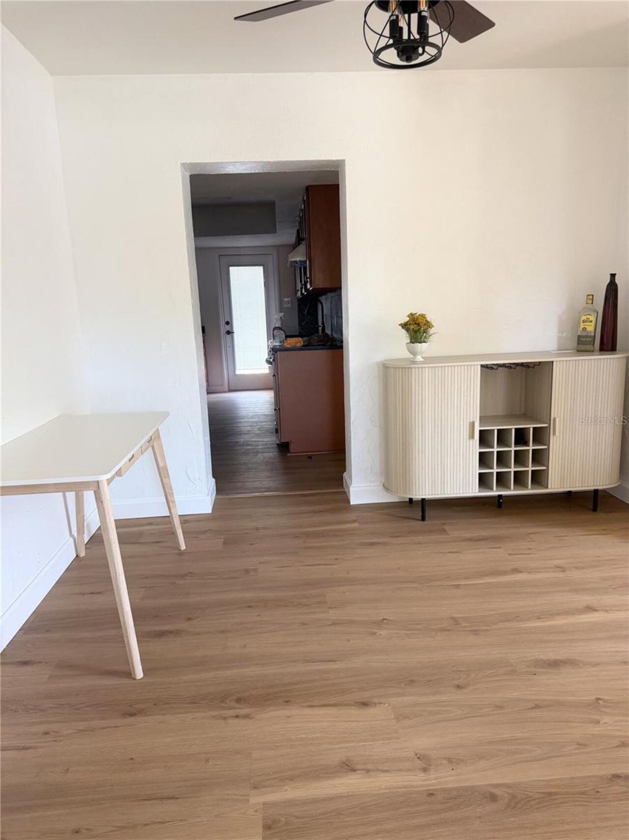 Listing Photo 8