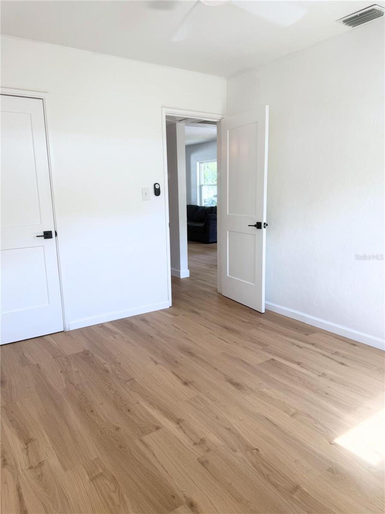 Listing Photo 24