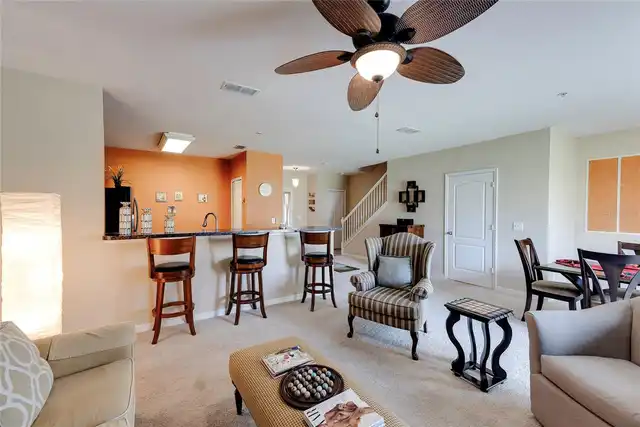 Listing Photo 8