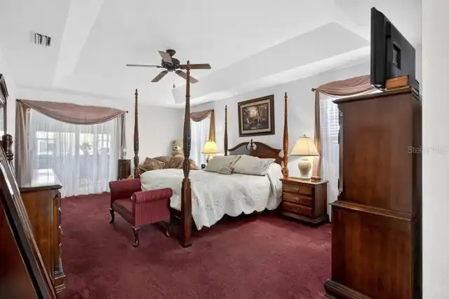 Listing Photo 12