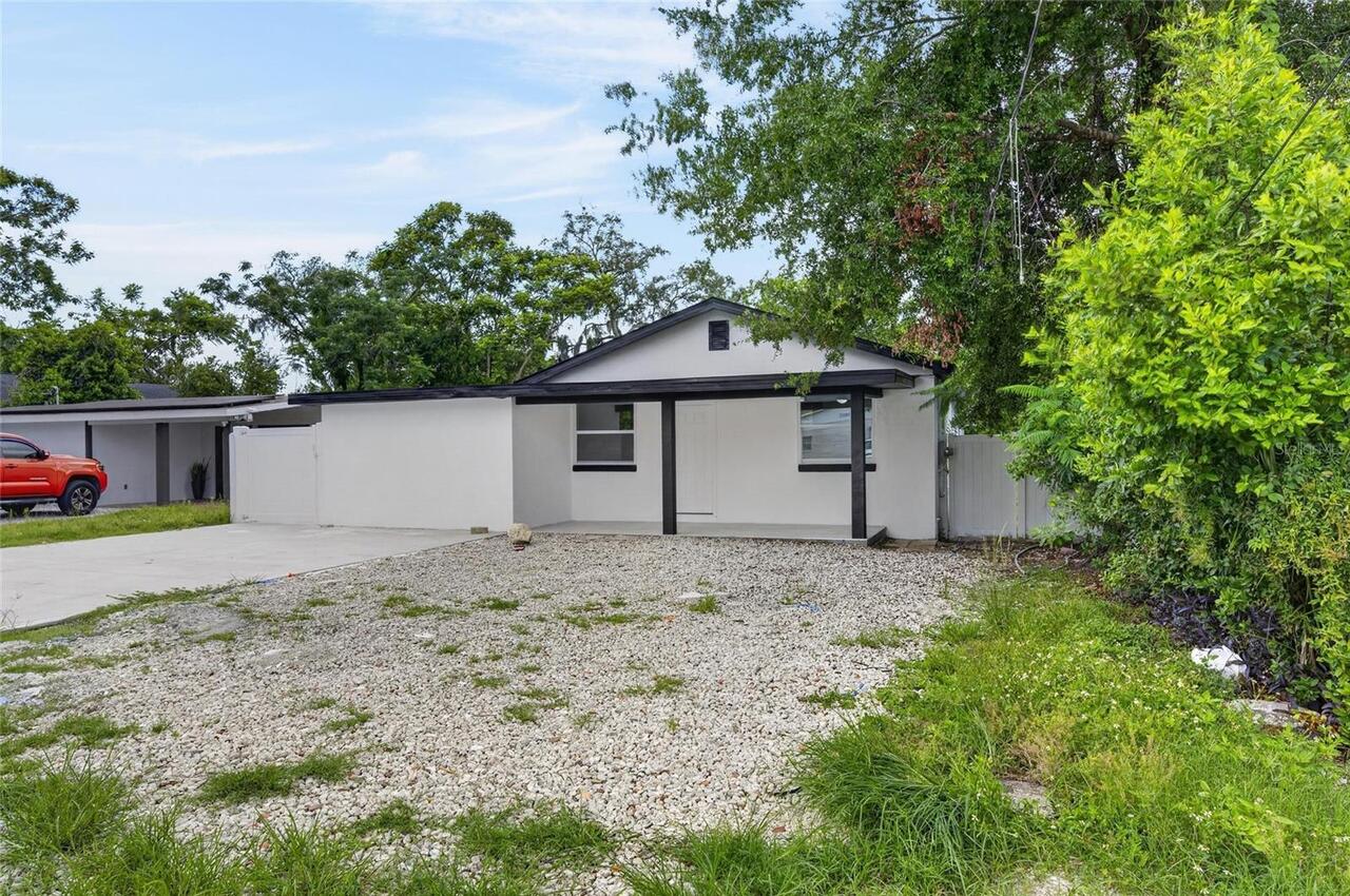 Listing Photo 9