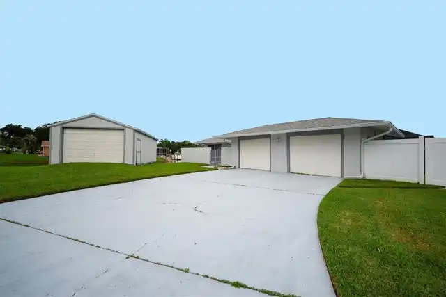 Listing Photo 28