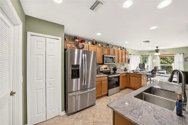 Listing Photo 15
