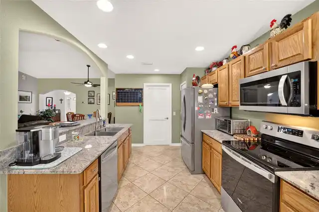 Listing Photo 16