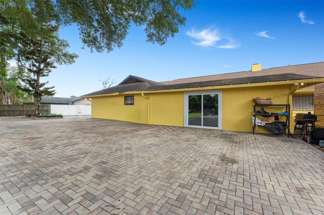 Listing Photo 15