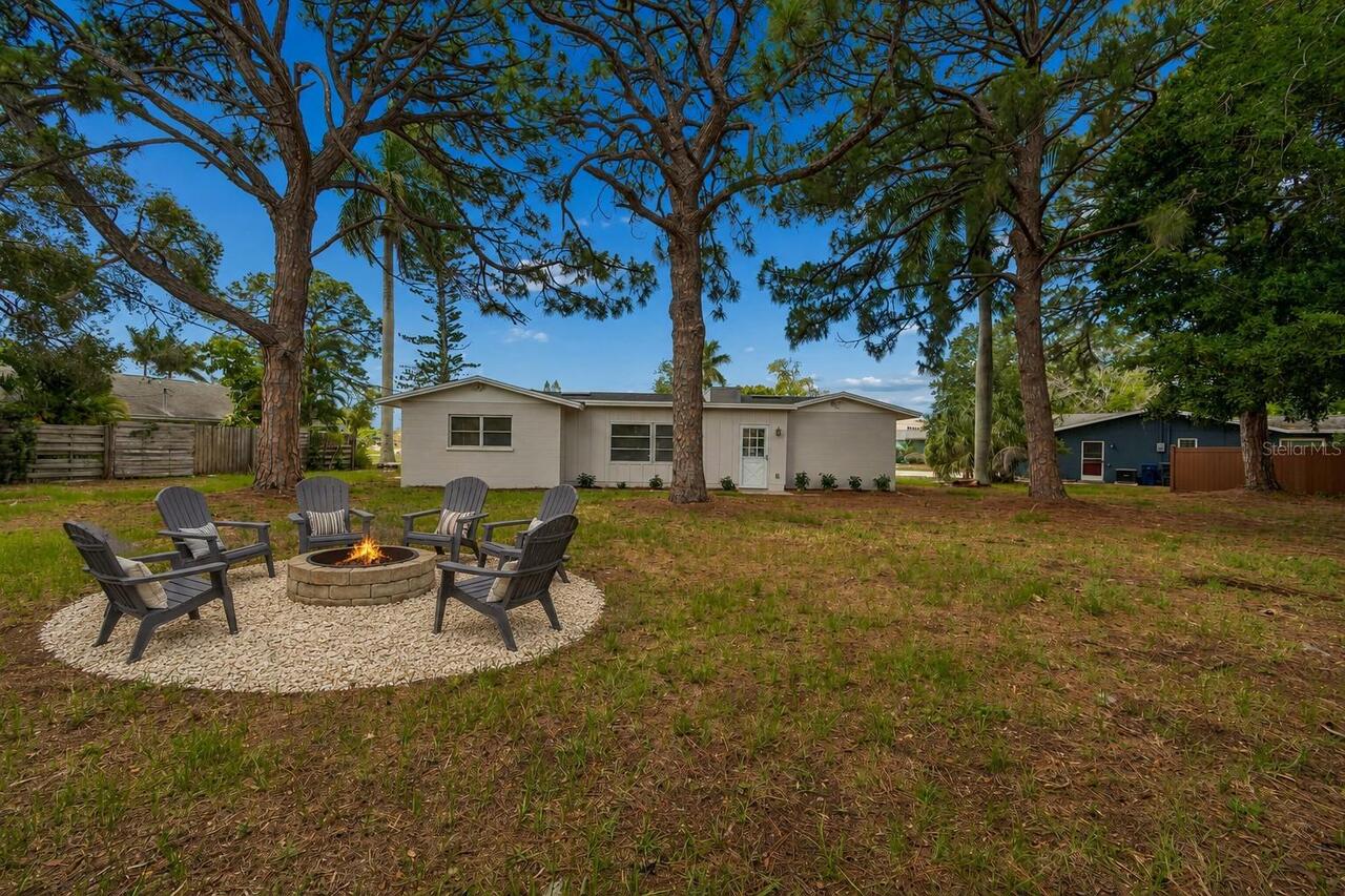 Listing Photo 12