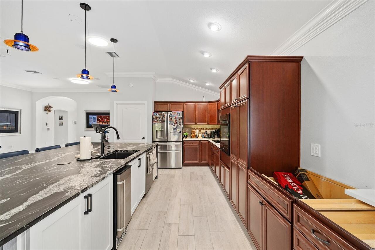Listing Photo 18