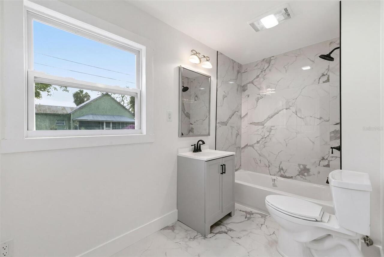 Listing Photo 25