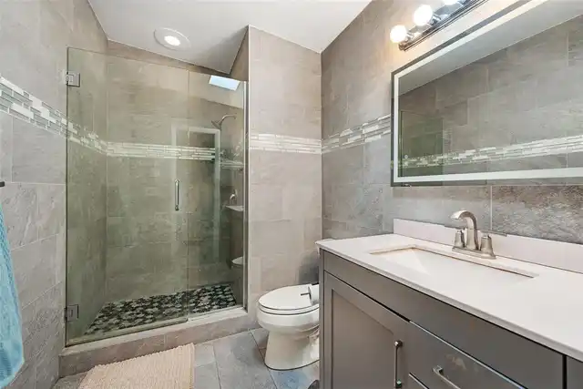 Listing Photo 23