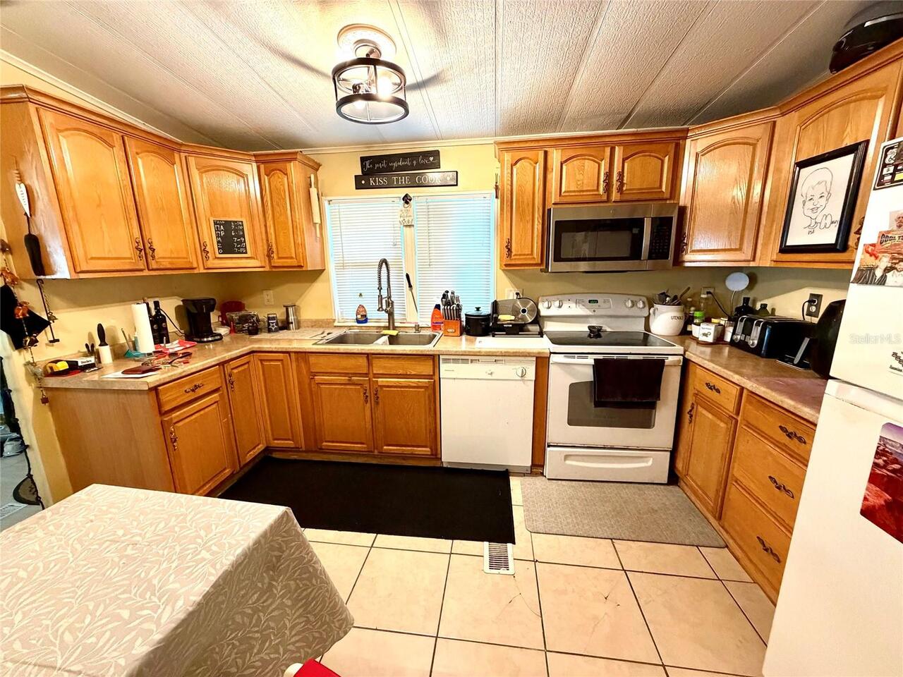 Listing Photo 9