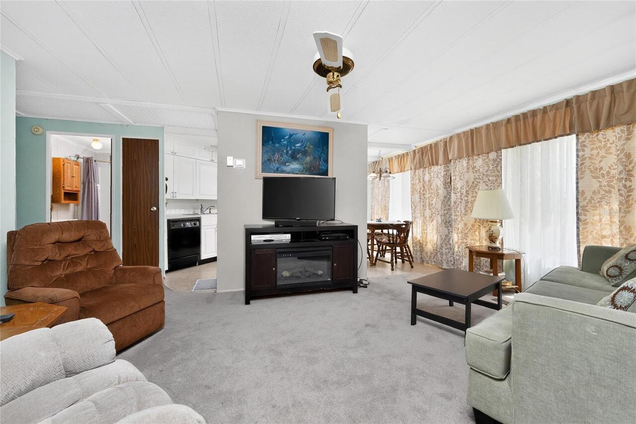Listing Photo 10