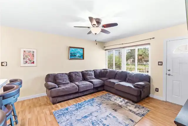 Listing Photo 6
