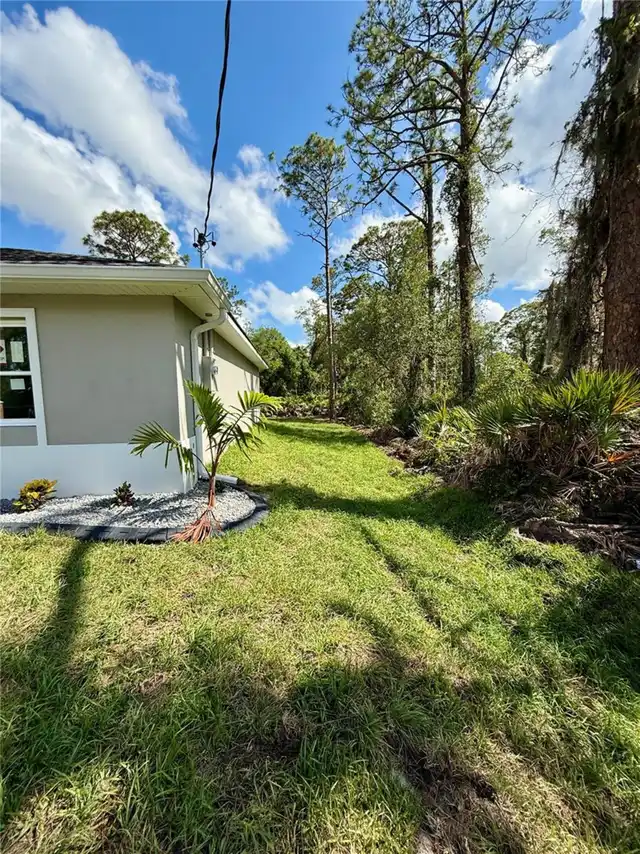 Listing Photo 9