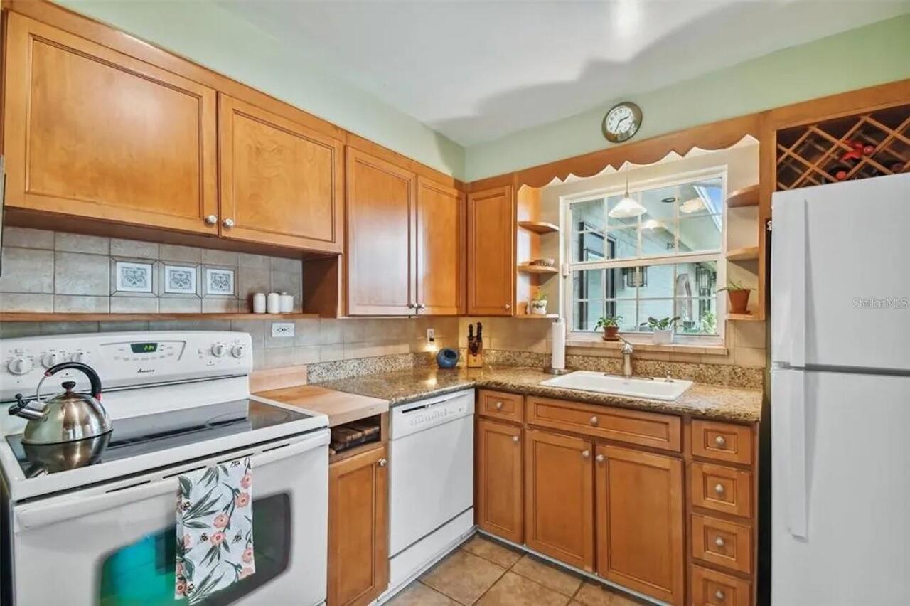 Listing Photo 5