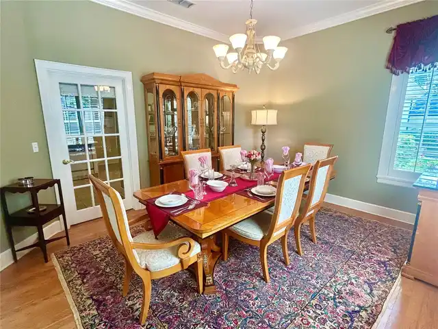 Listing Photo 9