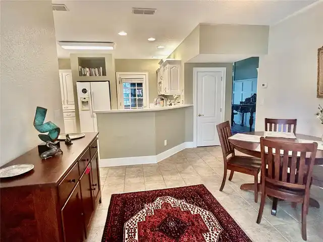 Listing Photo 14