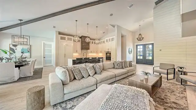 Listing Photo 7