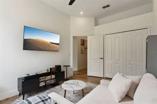 Listing Photo 28