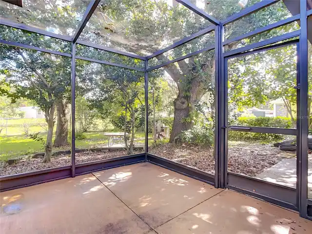 Listing Photo 14