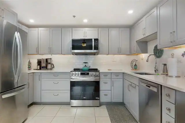 Listing Photo 7
