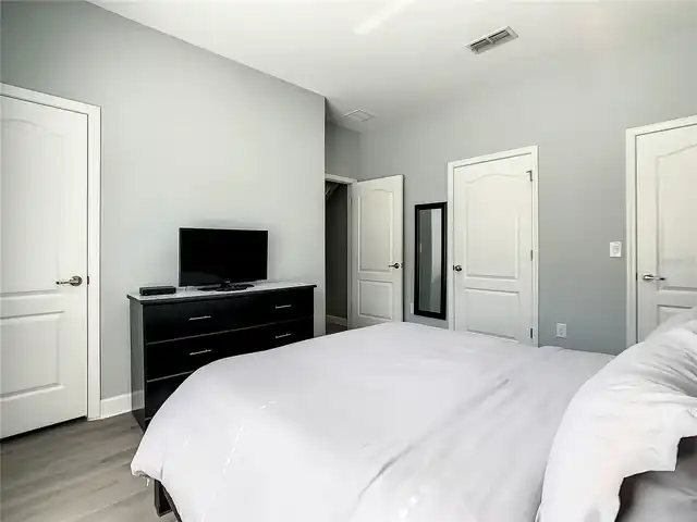 Listing Photo 36