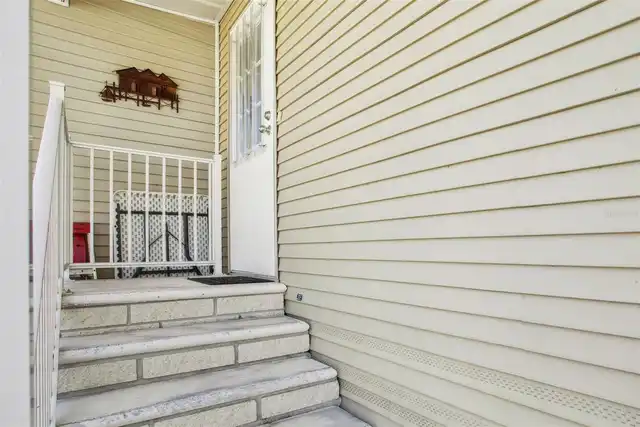 Listing Photo 7