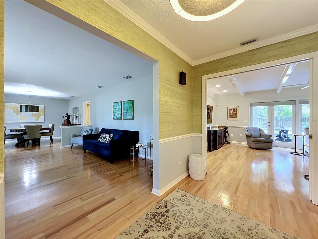 Listing Photo 9