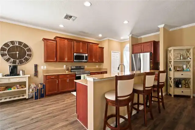 Listing Photo 17