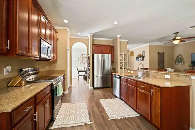 Listing Photo 18