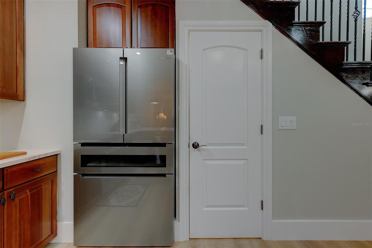 Listing Photo 12