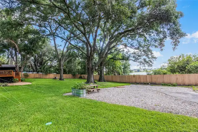 Listing Photo 22