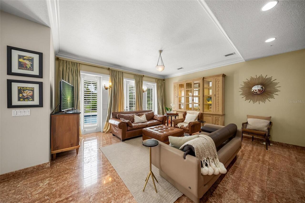 Listing Photo 17