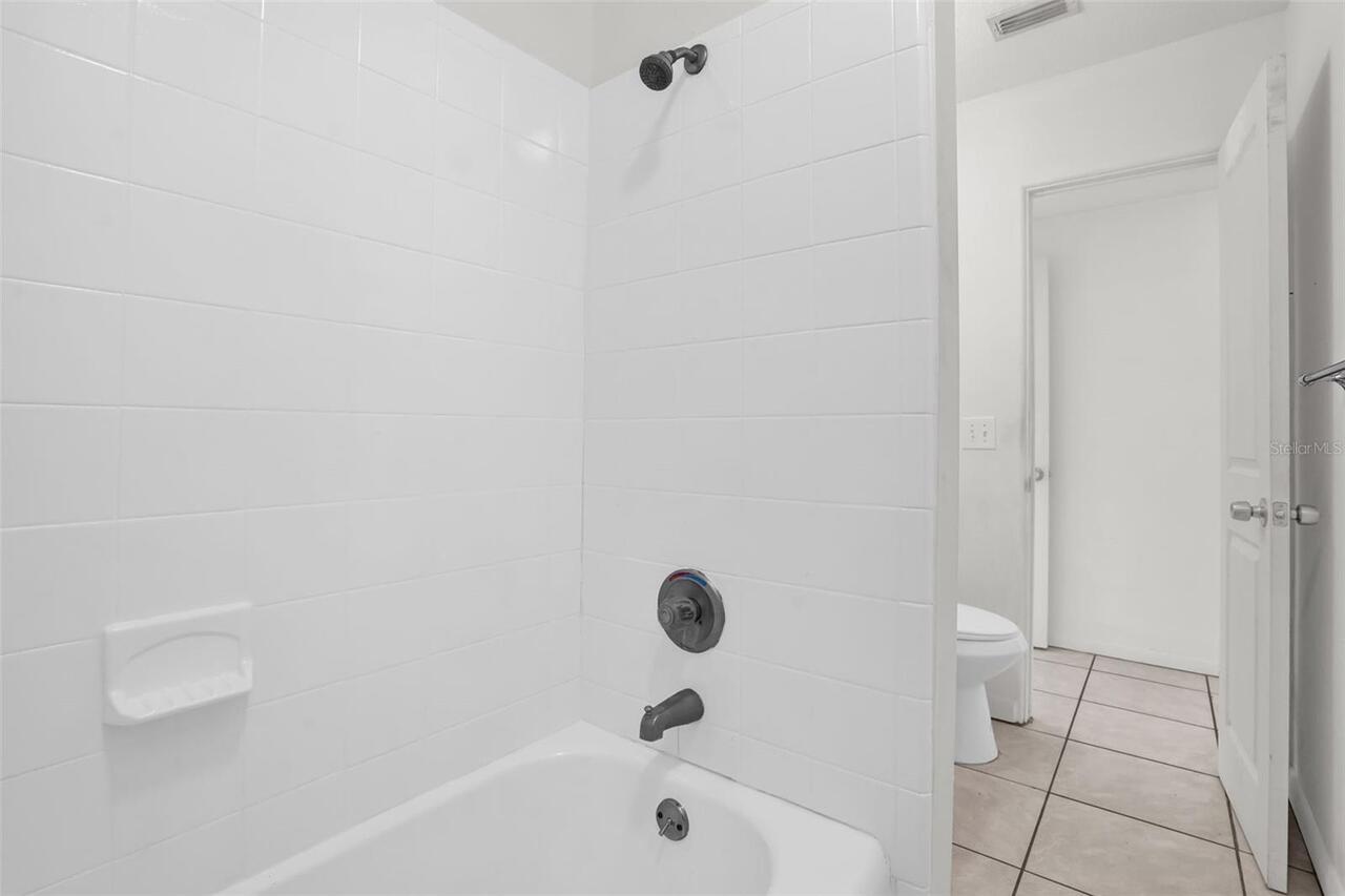 Listing Photo 14