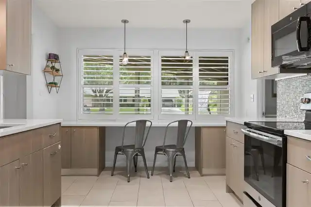 Listing Photo 11