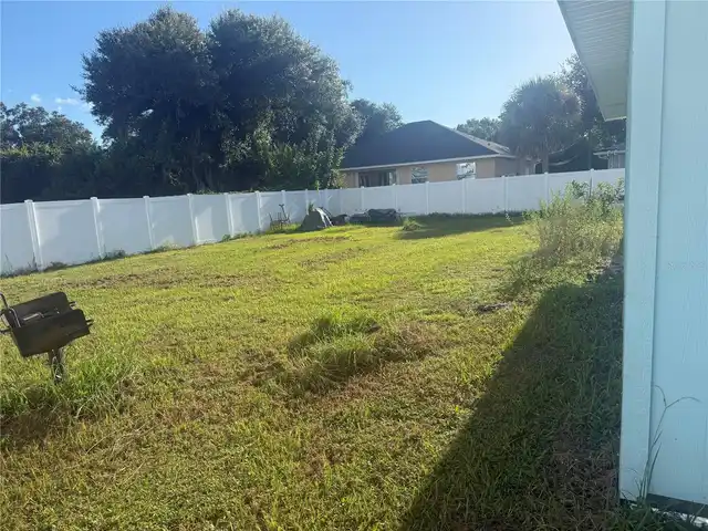 Listing Photo 9