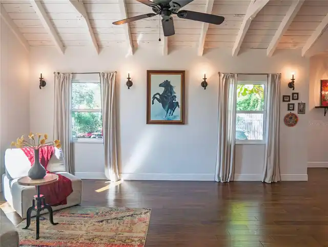 Listing Photo 6