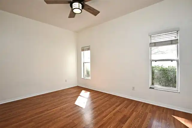 Listing Photo 16