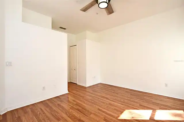 Listing Photo 20