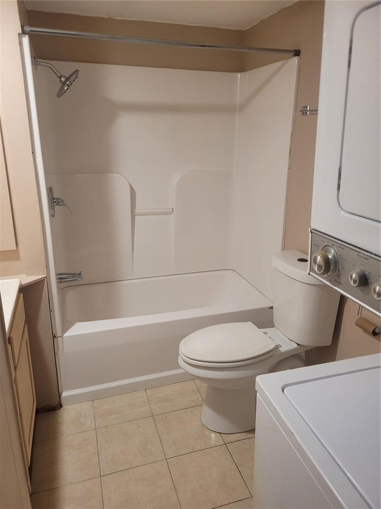 Listing Photo 9