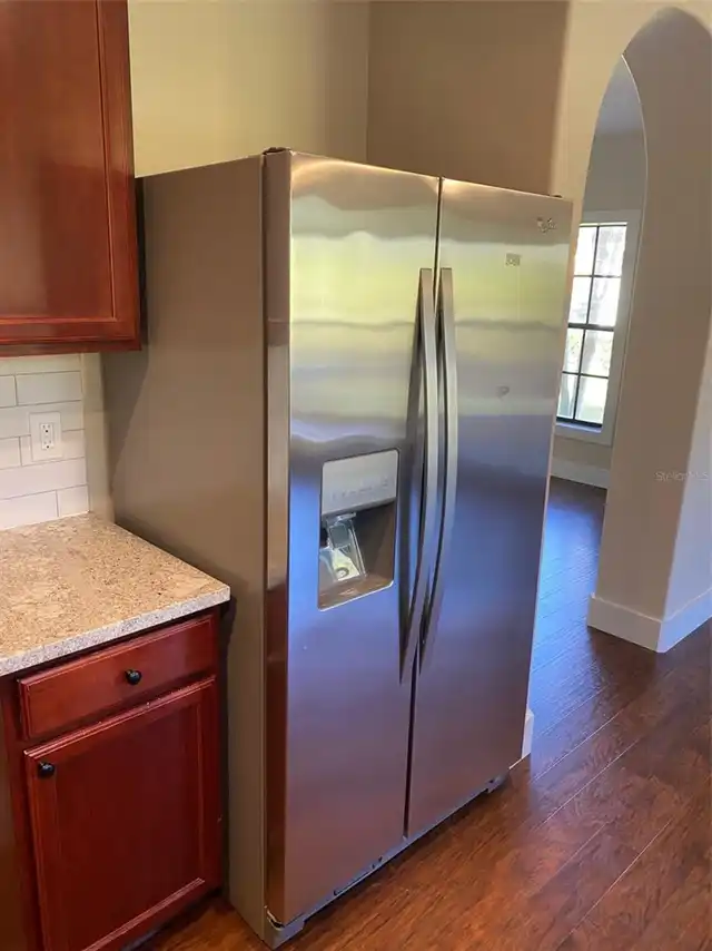 Listing Photo 10
