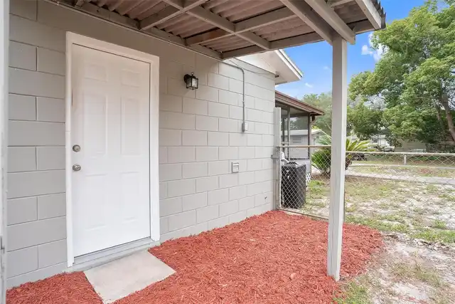 Listing Photo 12