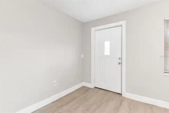 Listing Photo 13