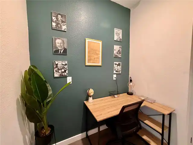 Listing Photo 12