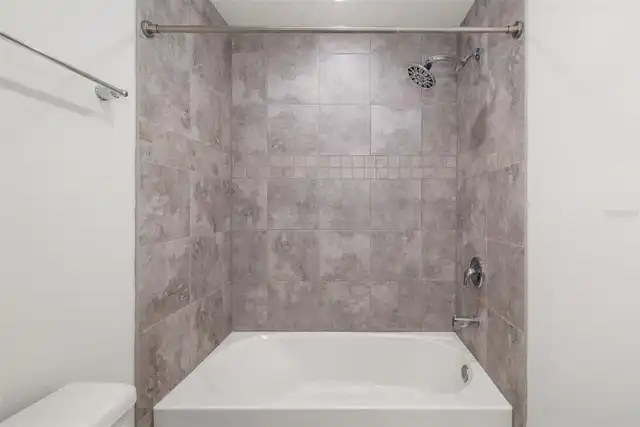 Listing Photo 33