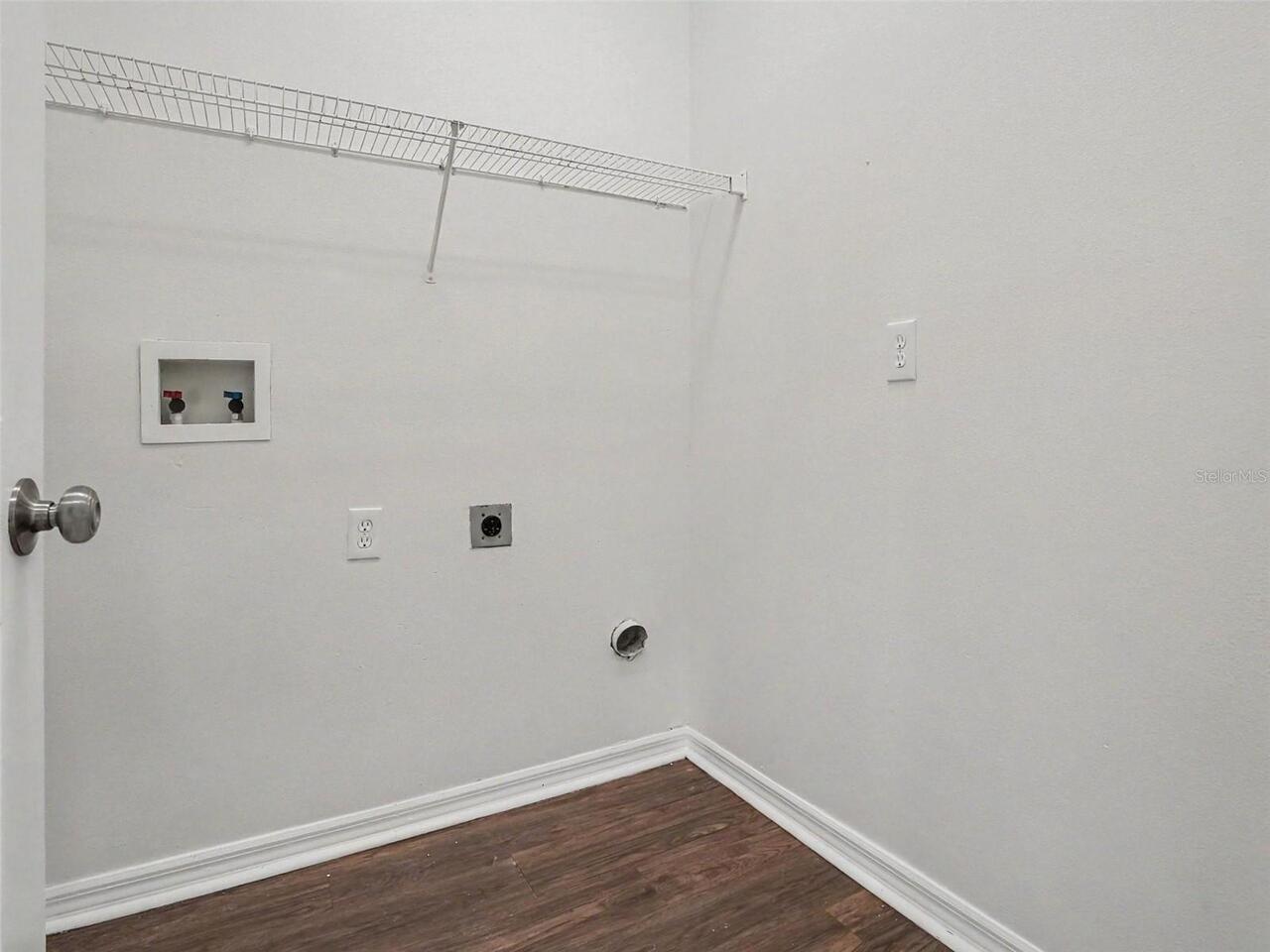 Listing Photo 12