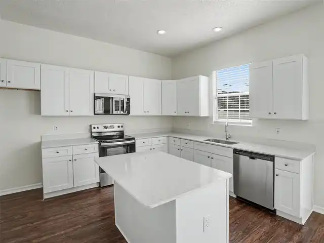 Listing Photo 7