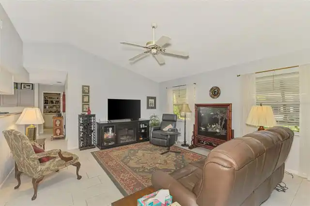 Listing Photo 33
