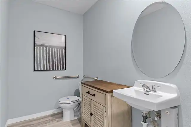 Listing Photo 18